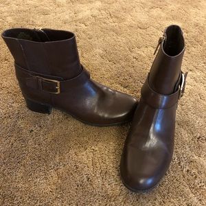 Bandolino rich brown leather ankle boots,  6 1/2